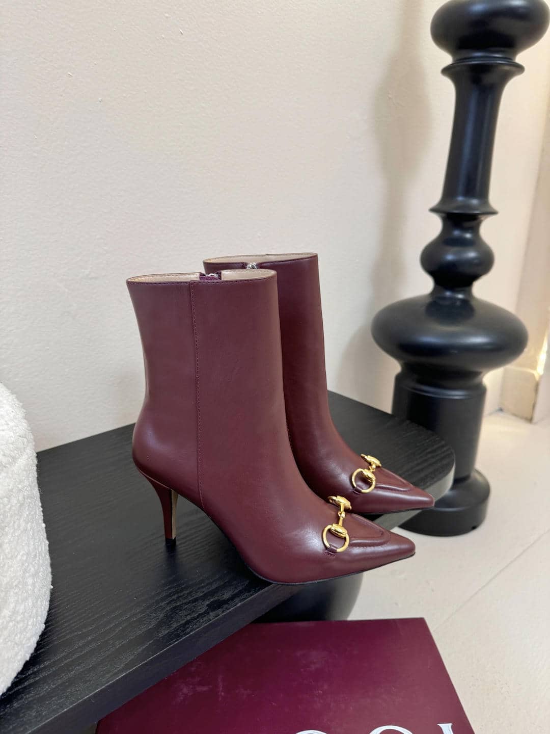 0021 Boots
